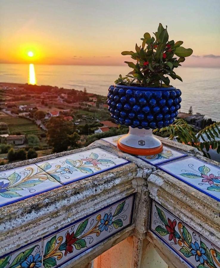 Gira Vota E Furria Villa Santo Stefano di Camastra Dış mekan fotoğraf
