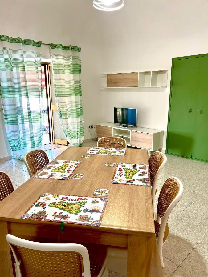 Gira Vota E Furria Villa Santo Stefano di Camastra Dış mekan fotoğraf